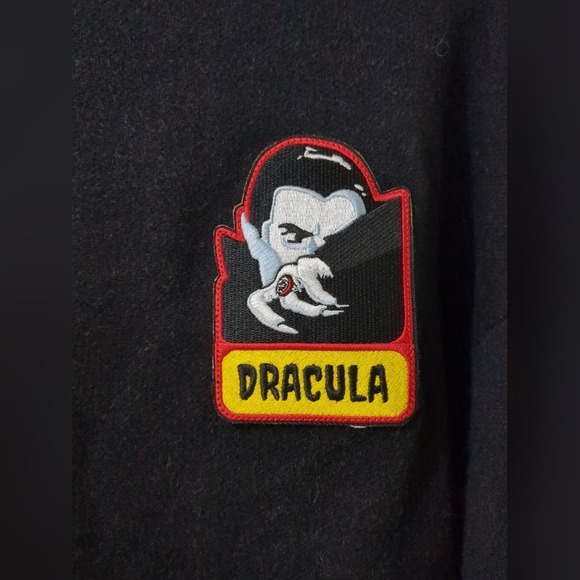 Universal Monsters Dracula Hooded Sweater Unisex - Picture 11 of 11